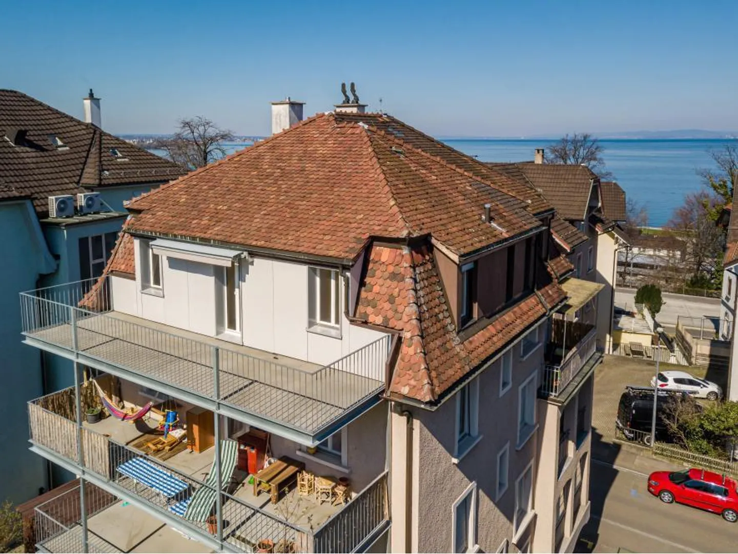 Appartement Charmant avec Vue sur le Lac - Photo 1 sur 10