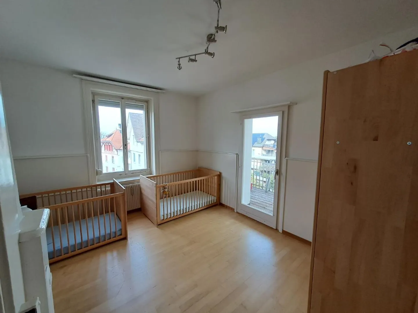 Appartement Charmant avec Vue sur le Lac - Photo 7 sur 10