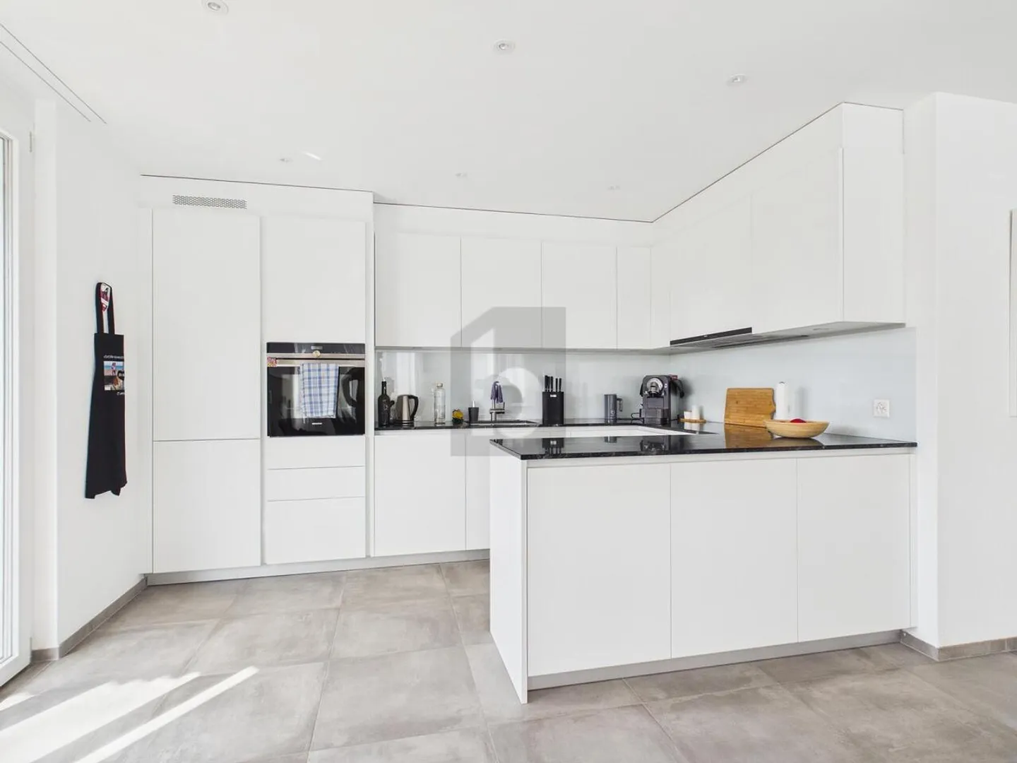 Lumineux avec Balcon - Photo 2 sur 6