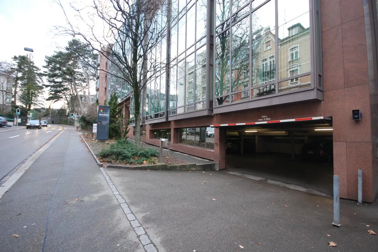 Votre place de parking dans le quartier 2 de Zurich-City ! - Photo 1 sur 1