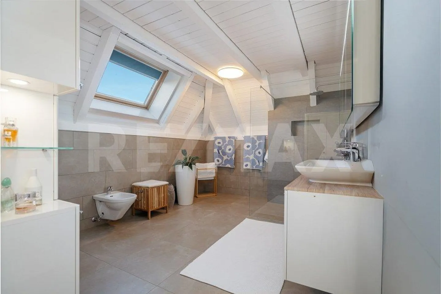 Licht, Weite, Grosszügigkeit: charaktervolles Einfamilienhaus mit m... - Photo 6 of 13