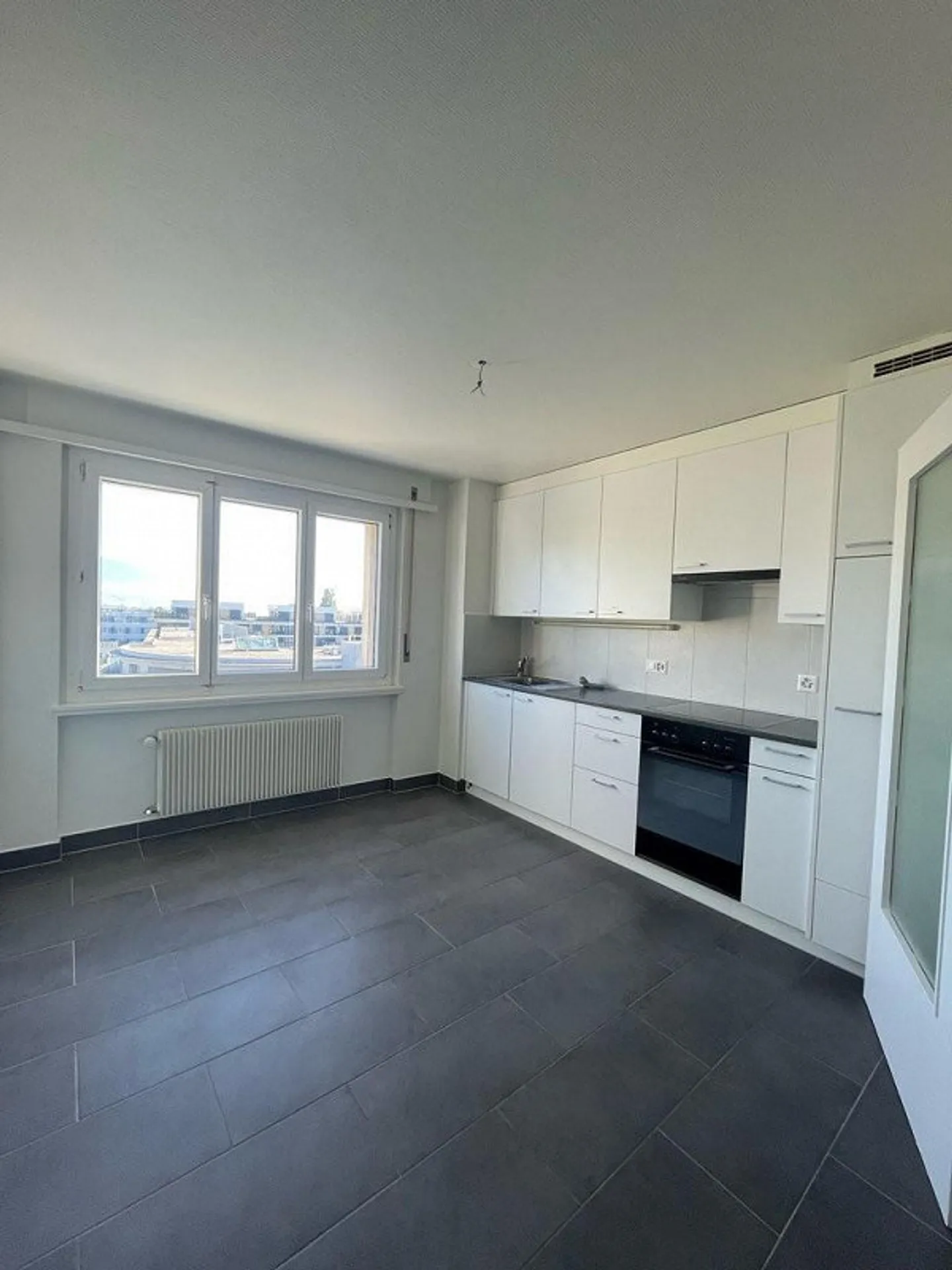 Luminoso appartamento di 3,5 locali di 100m2 - Foto 2 di 6