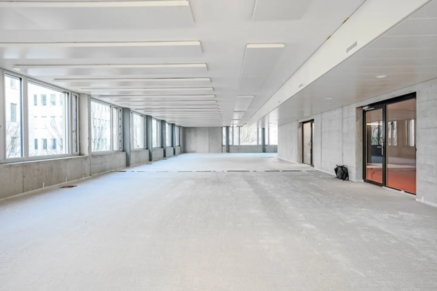 Spazio ufficio/commerciale attraente in costruzione grezza - Foto 7 di 9