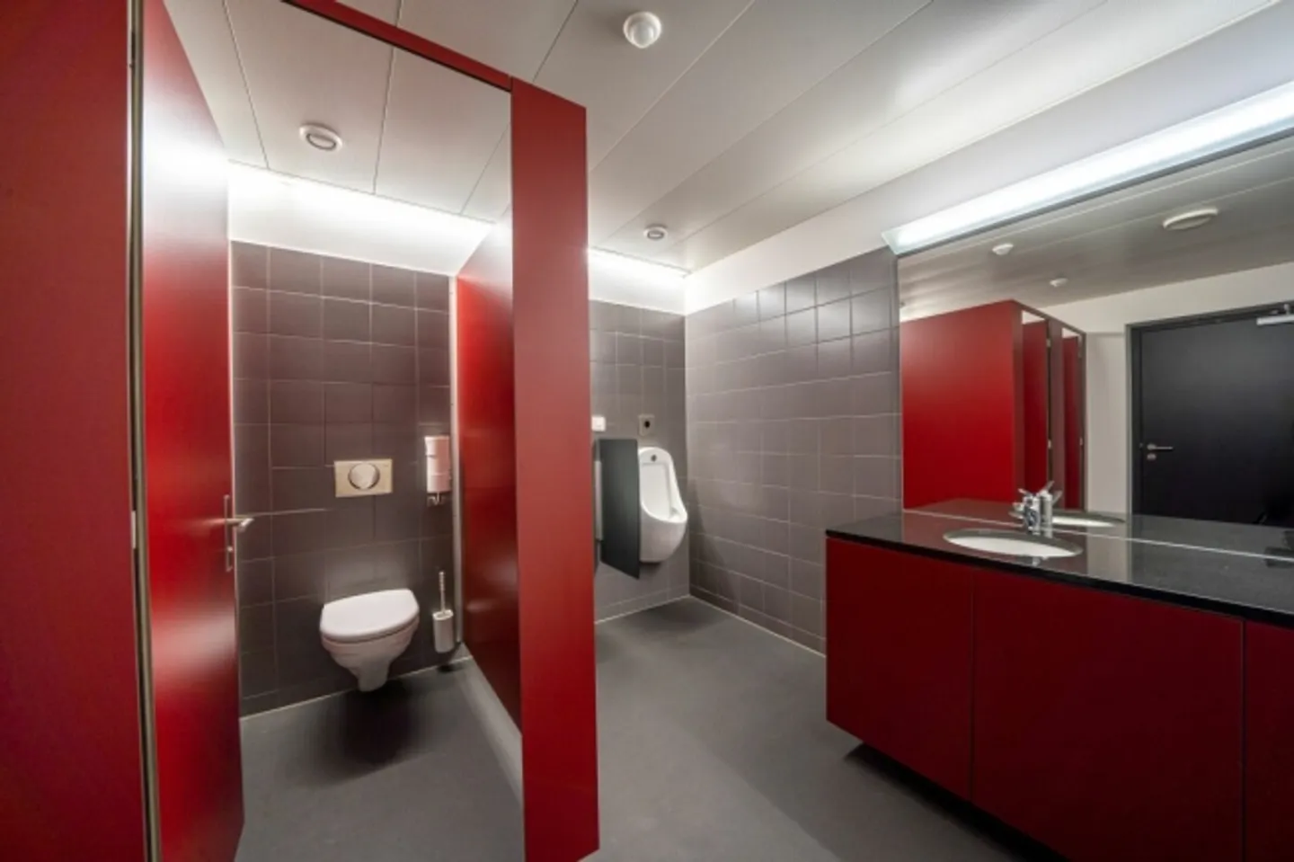 Spazio ufficio/commerciale attraente in costruzione grezza - Foto 8 di 9