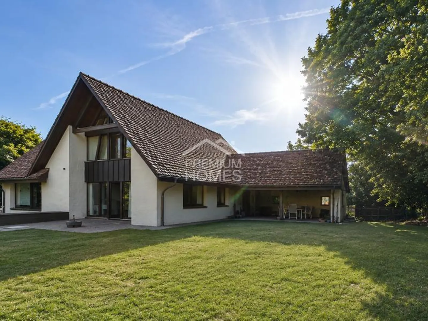 Majestätisches Landhaus mit Wohnung - Foto 1 von 13