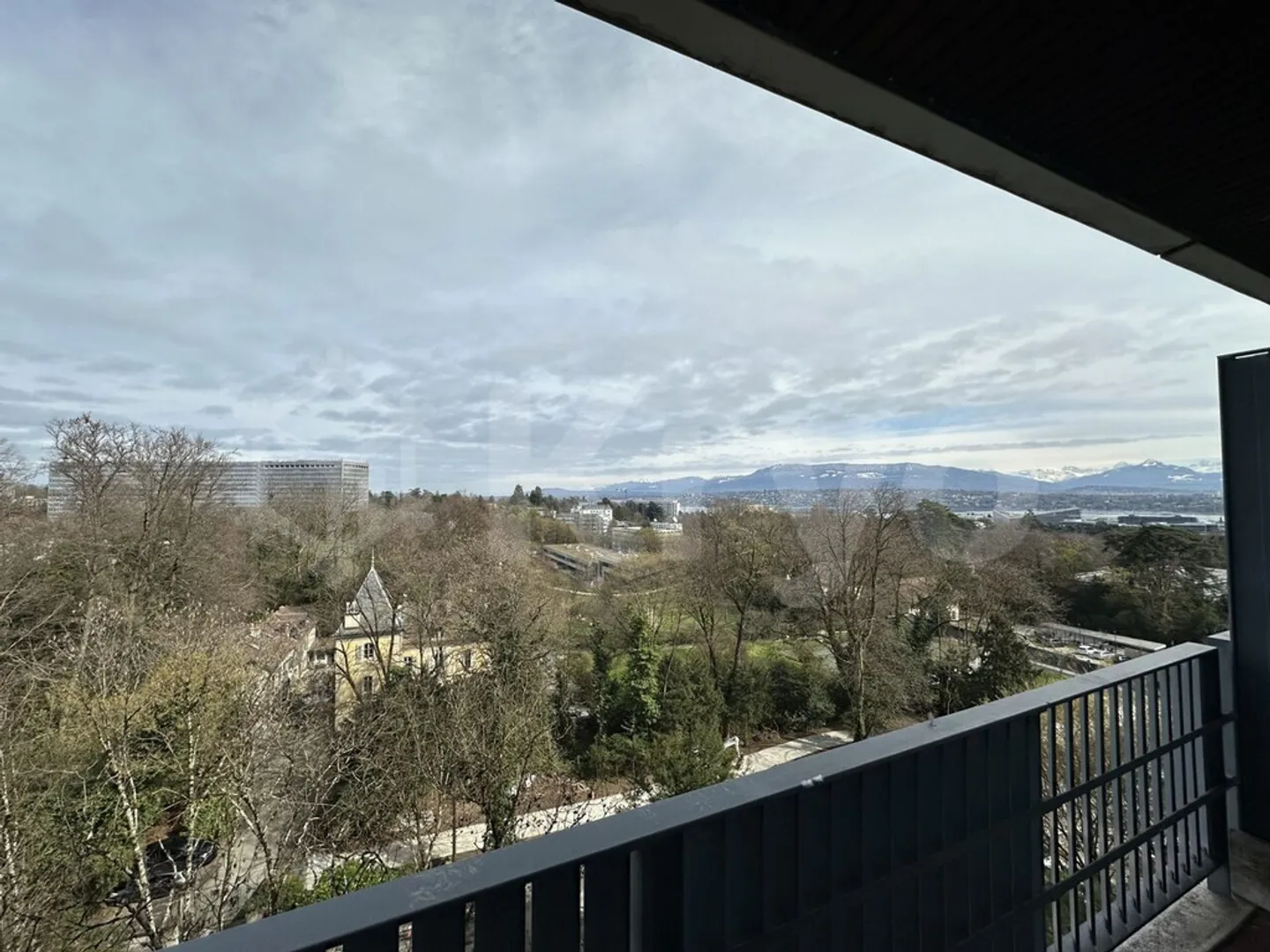 Charmante möblierte Wohnung in der Nähe des Palastes der Nationen - Foto 1 von 10