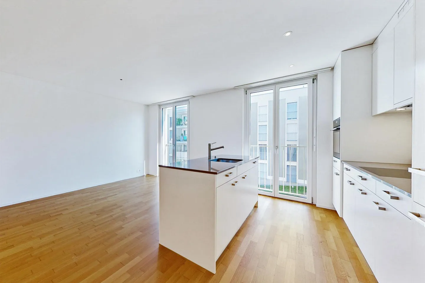 Moderne 3.5 Zimmer-Wohnung - Foto 2 von 8