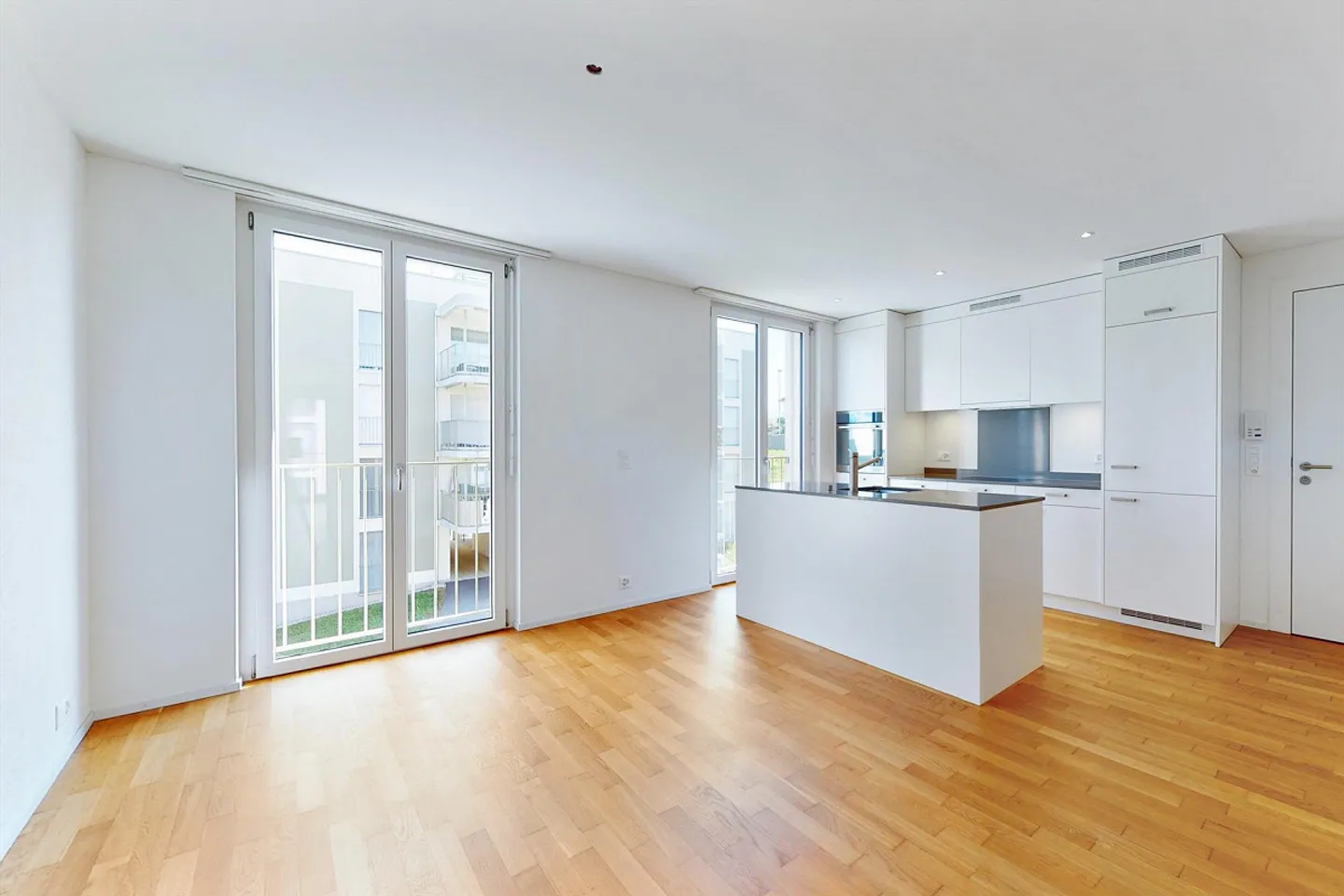 Moderne 3.5 Zimmer-Wohnung - Foto 3 von 8