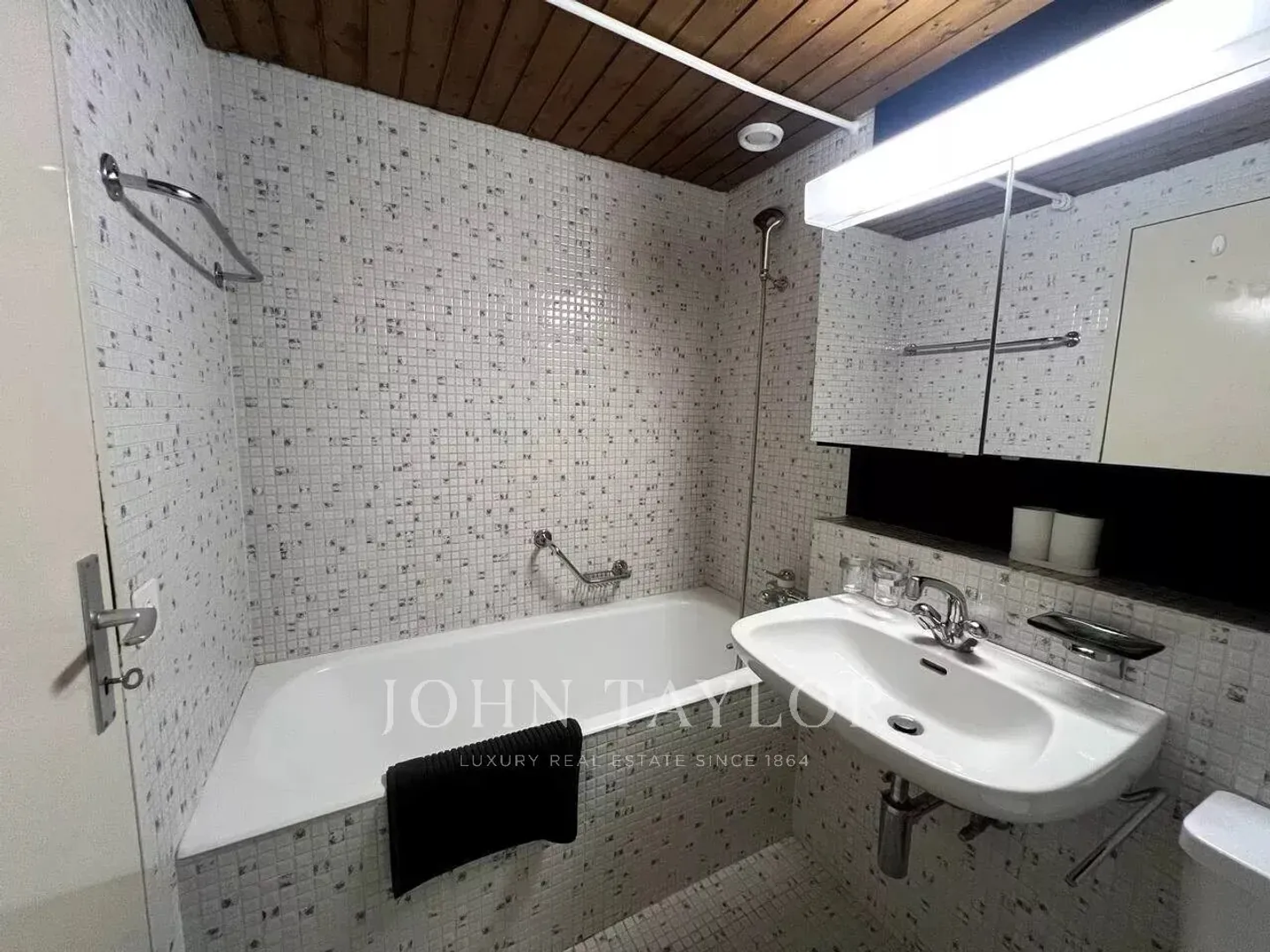 Studio with lake view for rent? Crans-Montana - Photo 7 of 9