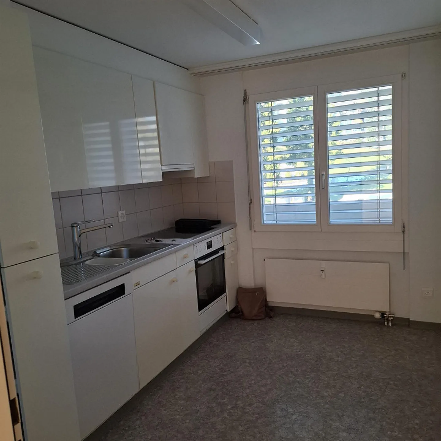 Ampio appartamento con 2 camere - Foto 3 di 8
