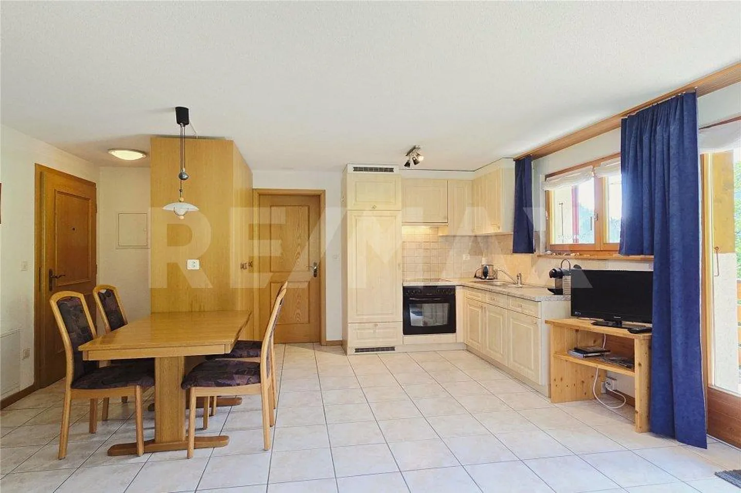 Bergpanorama inklusive  2.5 Zi-Wohnung in Leukerbad mit Balkon & P... - Foto 3 von 13