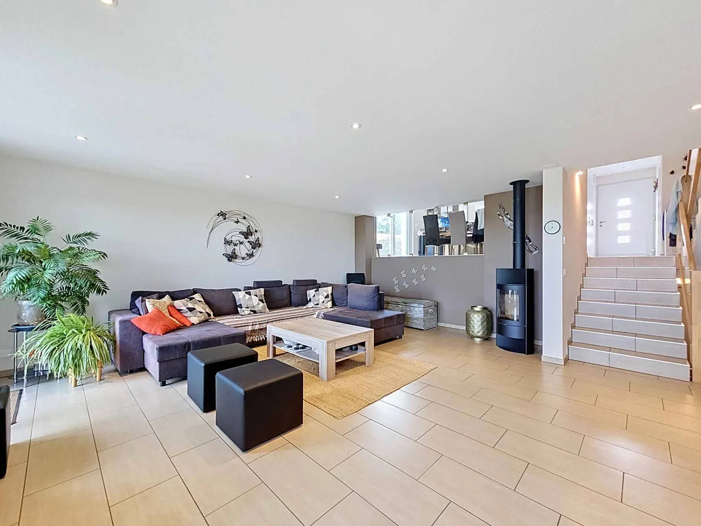 Charmante 4,5-Zimmer-Villa im Herzen einer grünen Umgebung - Foto 2 von 13