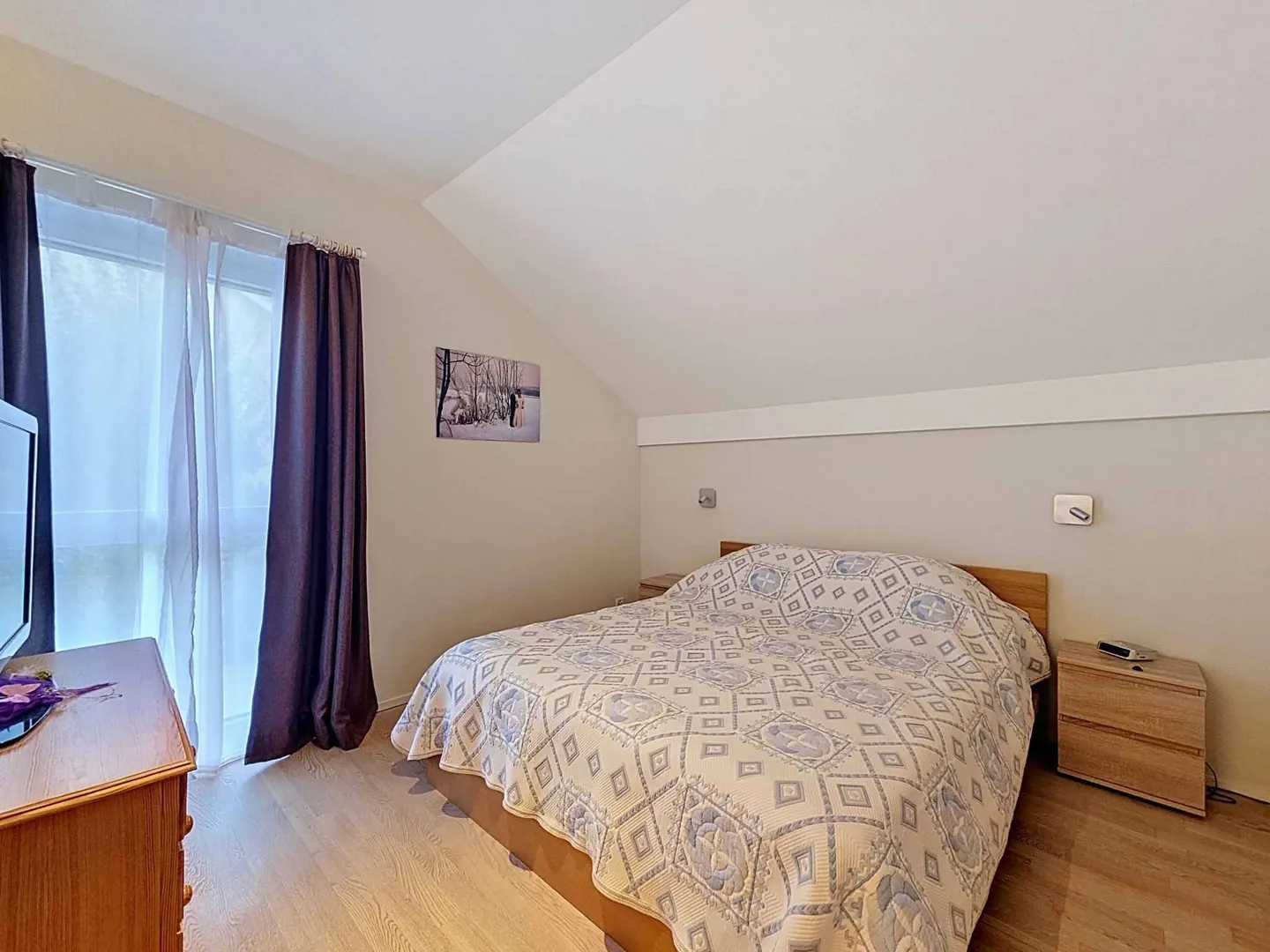 Charmante 4,5-Zimmer-Villa im Herzen einer grünen Umgebung - Foto 5 von 13