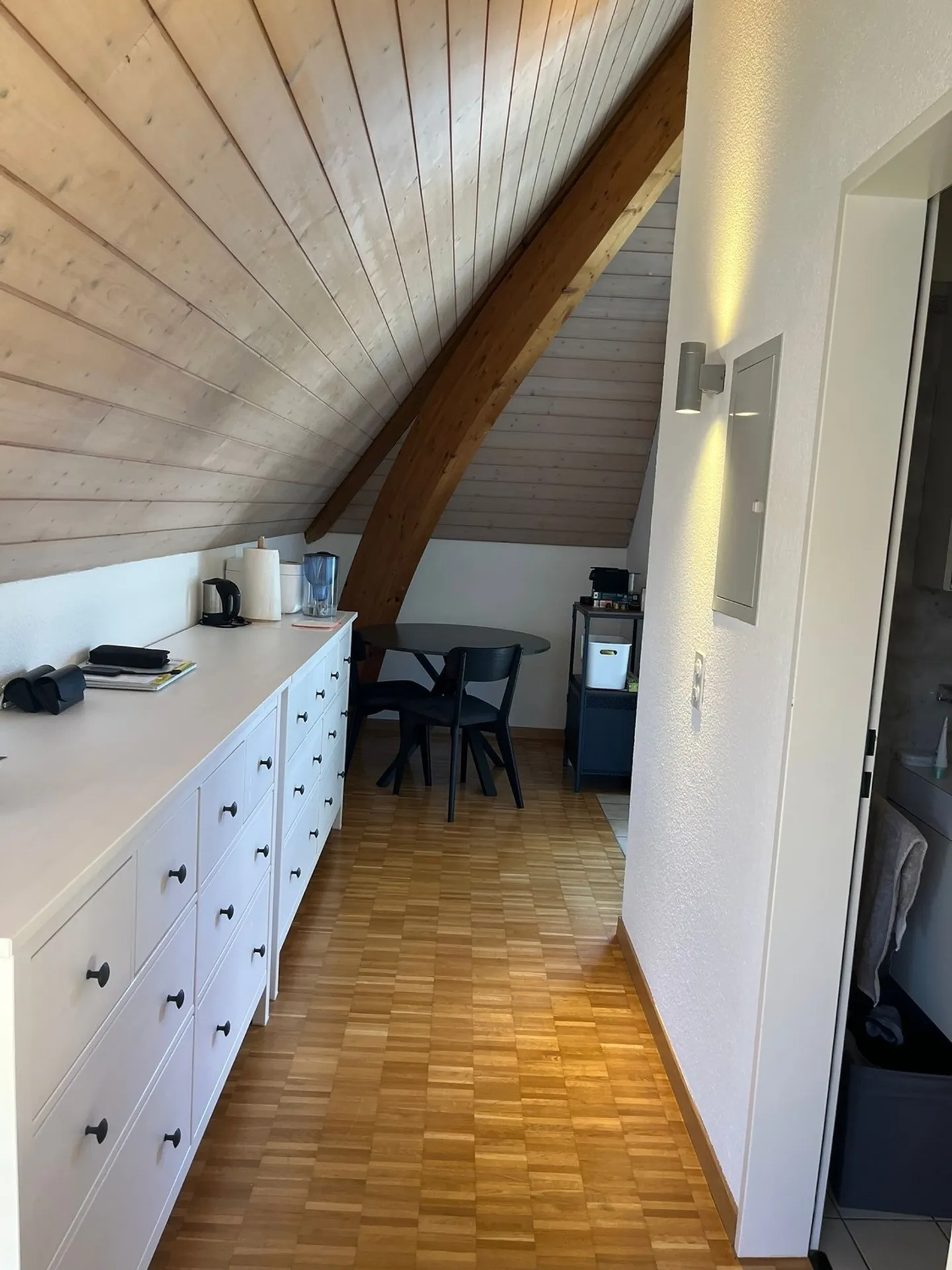 APPARTEMENT 1½ PIÈCE À ZURICH - DISTRICT 8, MEUBLÉ, TEMPORAIRE - Photo 5 sur 10