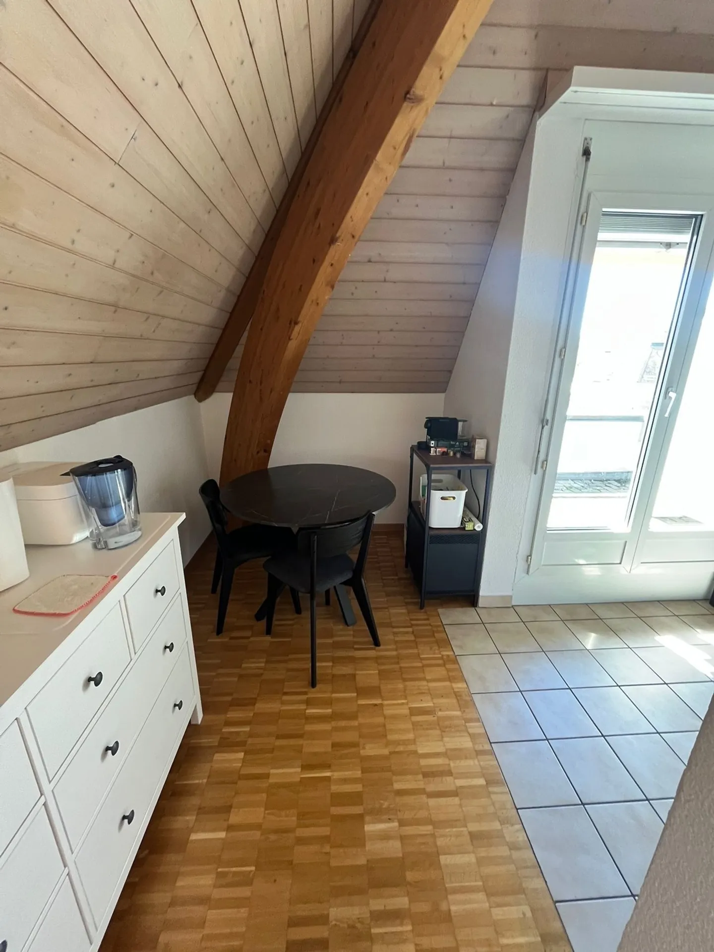 APPARTEMENT 1½ PIÈCE À ZURICH - DISTRICT 8, MEUBLÉ, TEMPORAIRE - Photo 6 sur 10