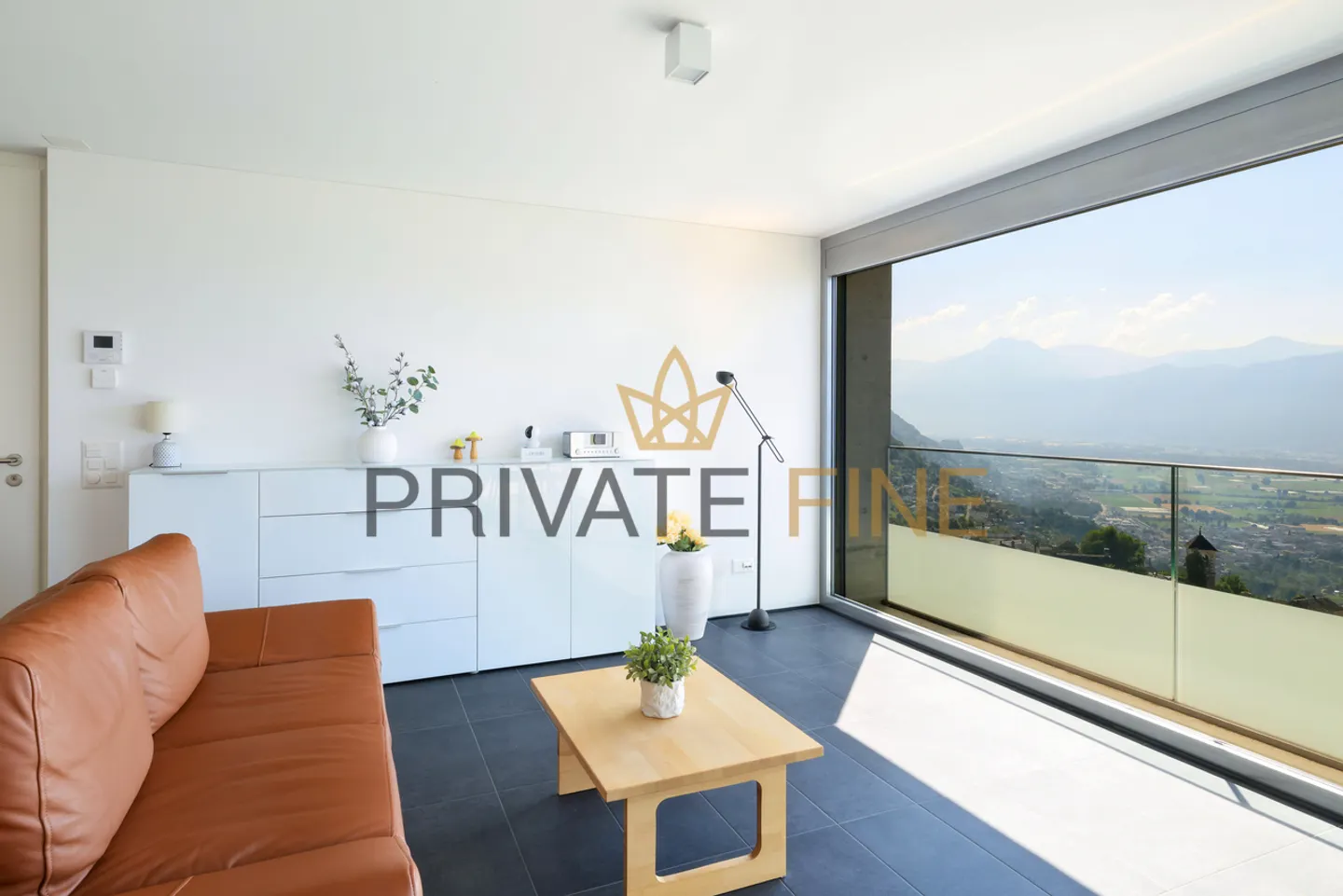 Appartement de 2,5 pièces avec terrasse, piscine, vue sur le lac, résidence secondaire (45) - Photo 5 sur 15
