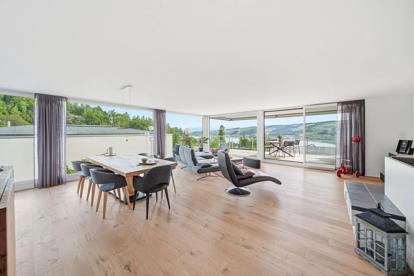 Casa Familiare Moderna con Vista Lago - Foto 5 di 5
