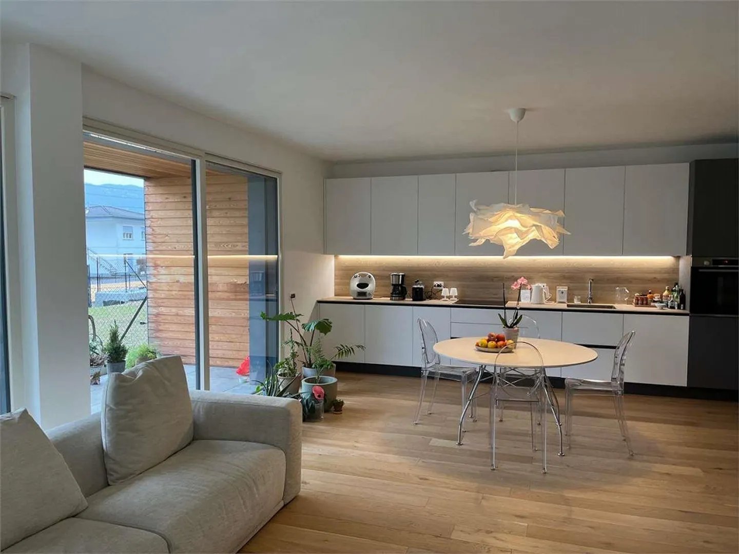 Neues geräumiges 4,5-Zimmer mit großem Garten - Foto 4 von 6