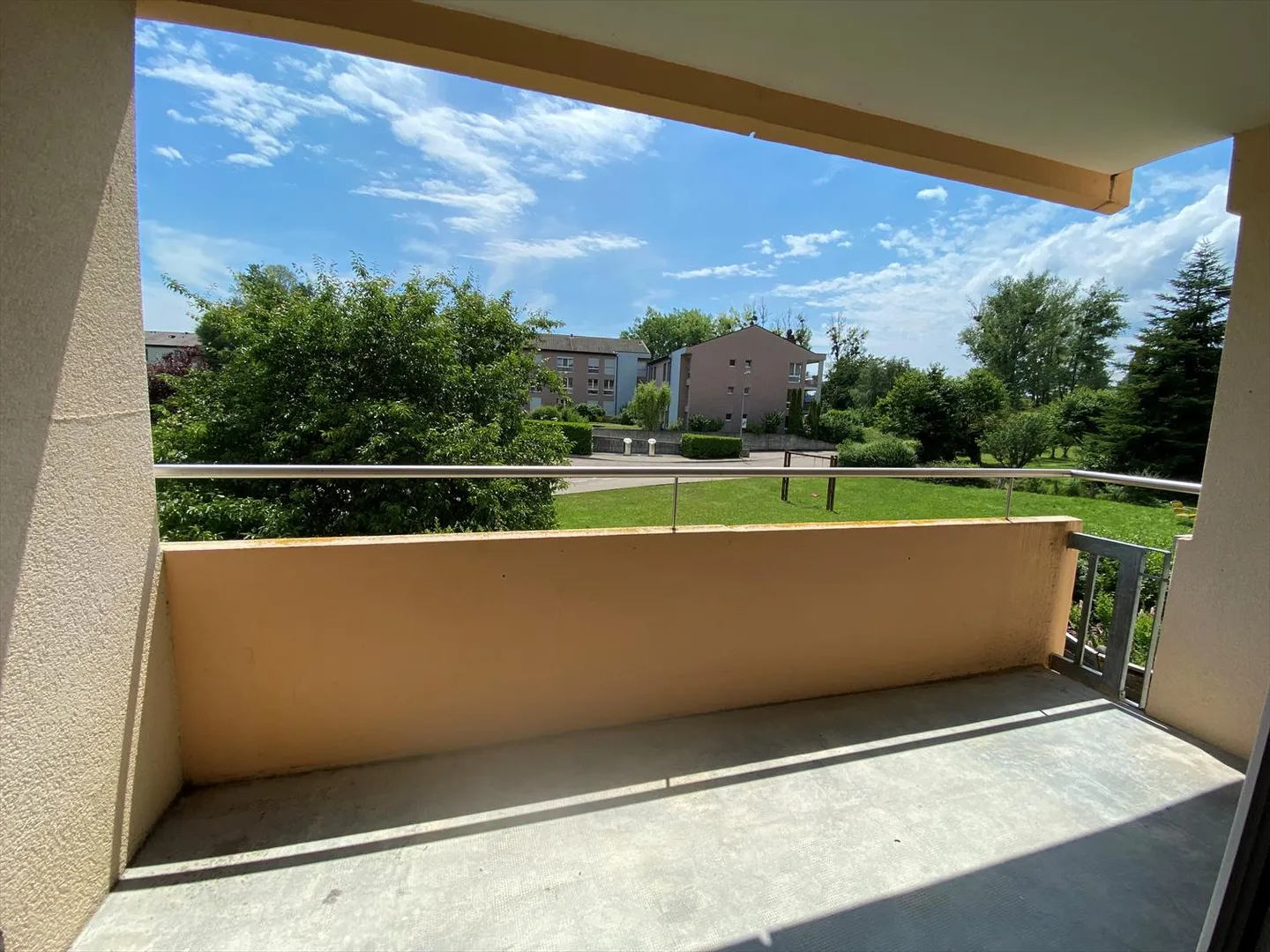 3-room apartment - Photo 1 of 8