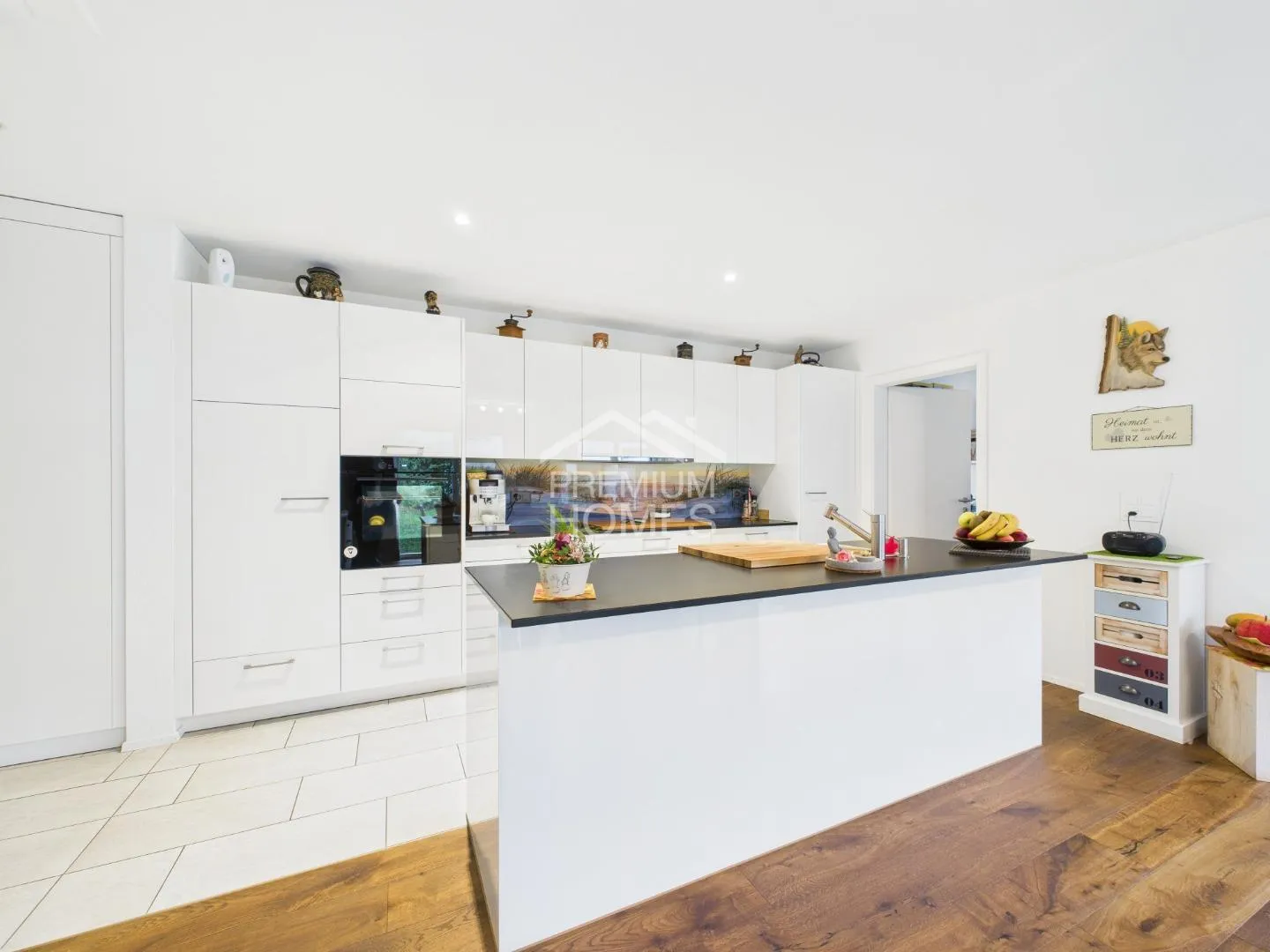 Newly built property with high-quality expansion - Photo 3 of 10