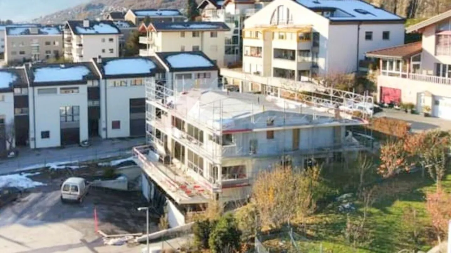 Villa familiale spacieuse avec 6 chambres et jardin ensoleillé - Le Mouret (FR) - Photo 12 sur 12