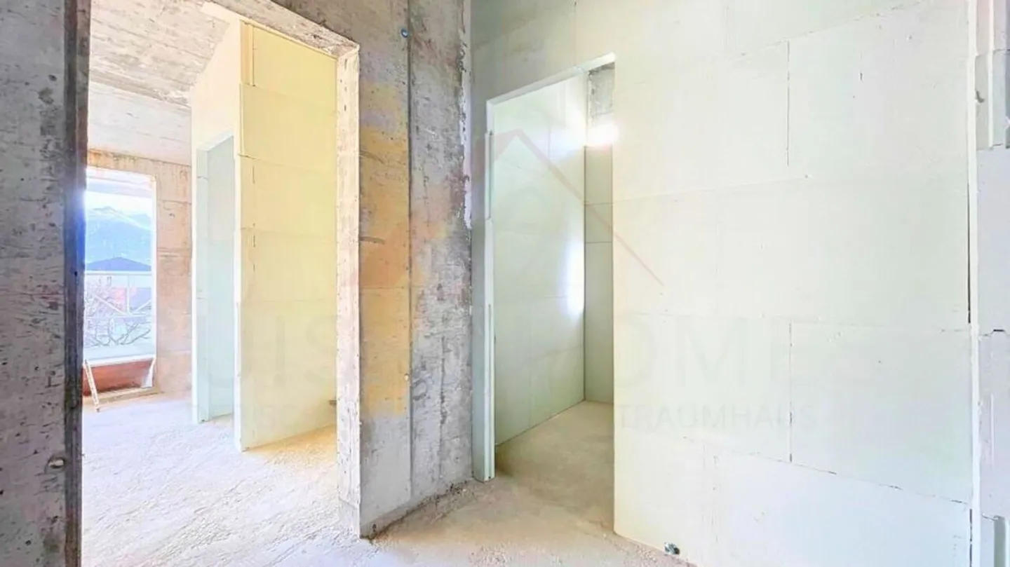 Villa familiale spacieuse avec 6 chambres et jardin ensoleillé - Le Mouret (FR) - Photo 5 sur 12