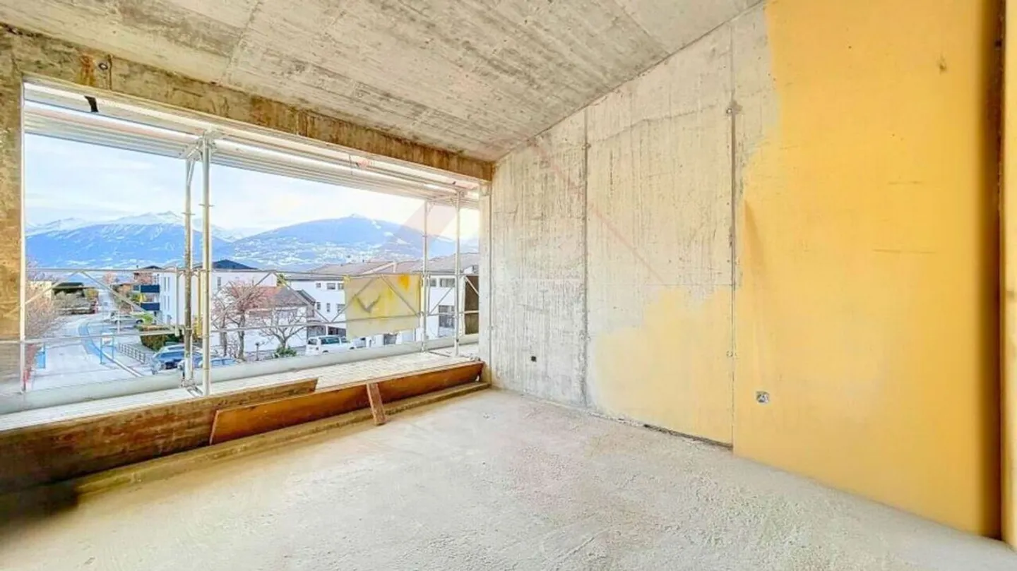 Villa familiale spacieuse avec 6 chambres et jardin ensoleillé - Le Mouret (FR) - Photo 6 sur 12