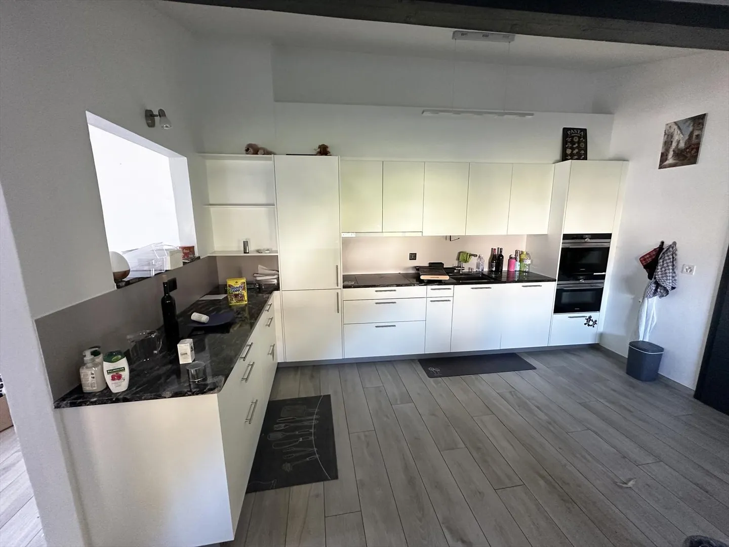 Flanthey – Charmantes Villa mit 3.5 Zimmern, Terrasse, Rasen und Doppelgarage - Foto 2 von 42