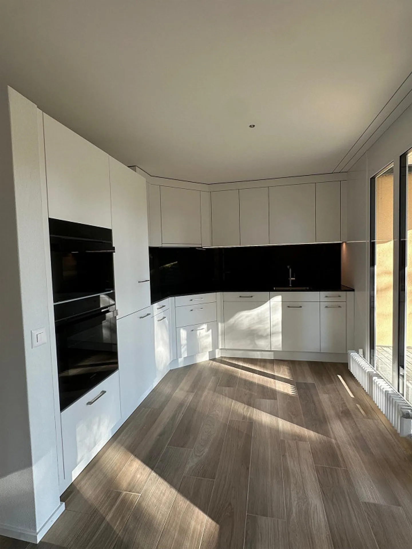 New, idyllic 5.5 room apartment with garden seating area - Photo 4 of 13