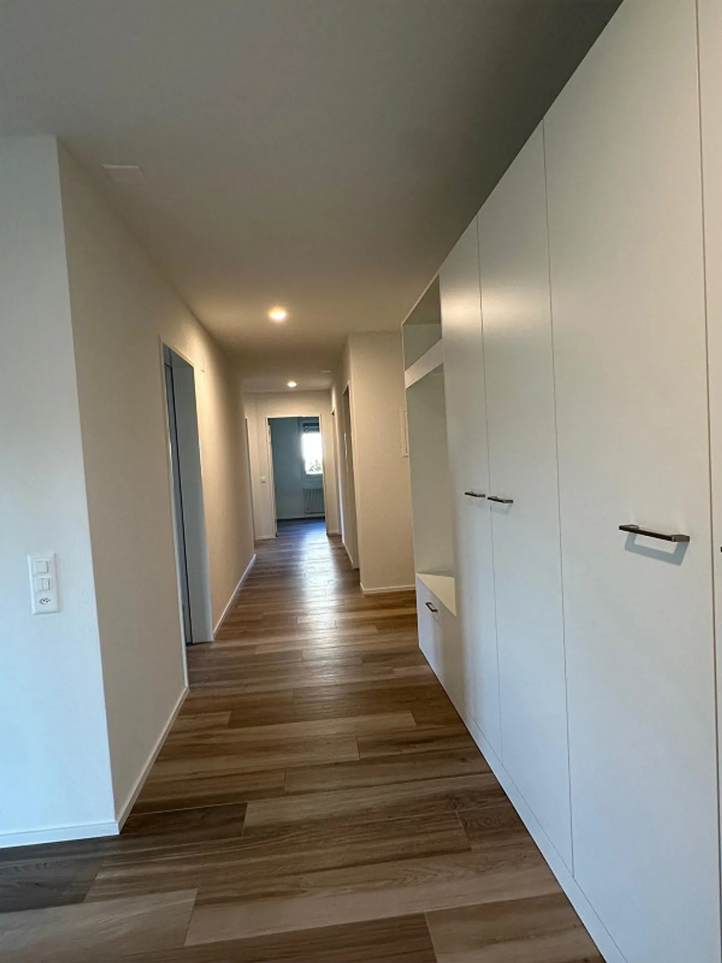 New, idyllic 5.5 room apartment with garden seating area - Photo 6 of 13