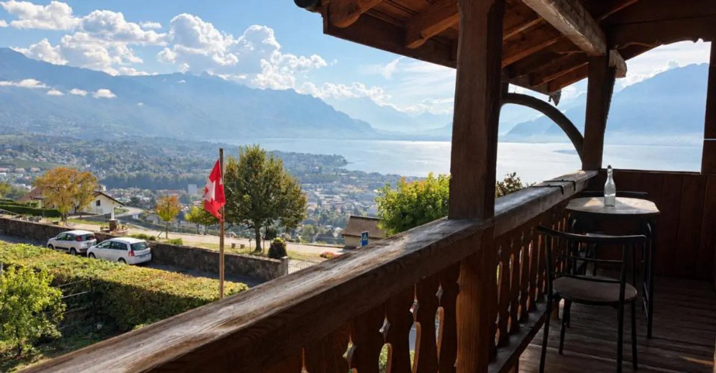 CHALET BERNARDINA – HISTORIC PROPERTY WITH PANORAMIC VIEW OF LAKE GENEVA - Photo 9 of 13