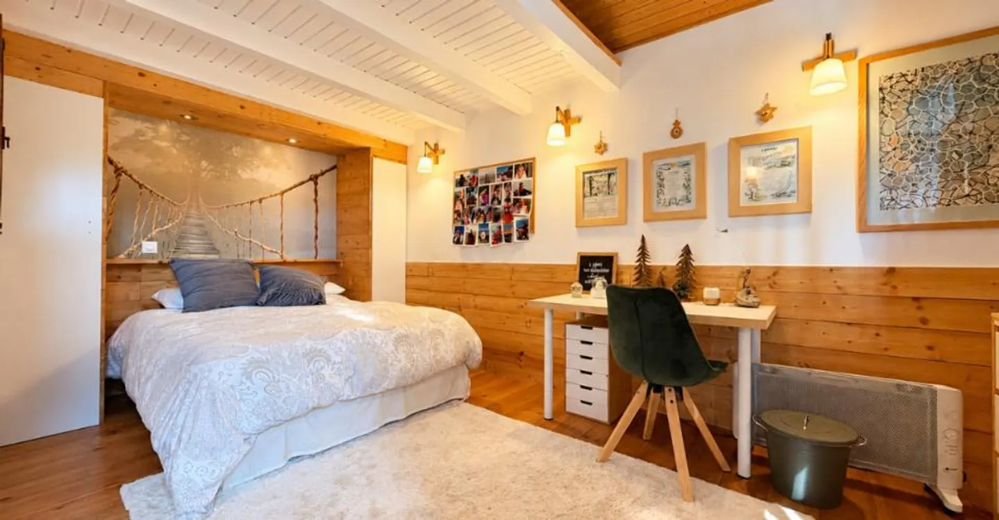 CHALET BERNARDINA – HISTORIC PROPERTY WITH PANORAMIC VIEW OF LAKE GENEVA - Photo 12 of 13