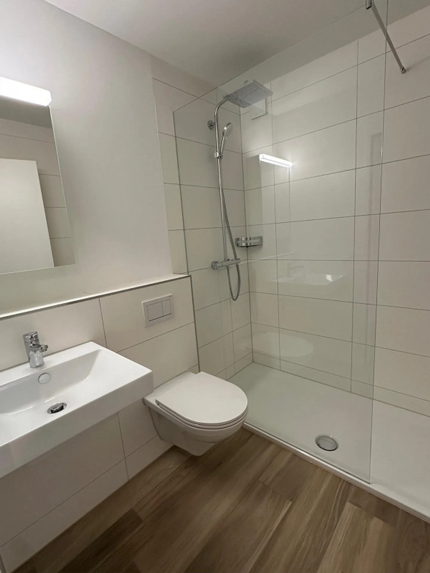 New, idyllic 5.5 room apartment with garden seating area - Photo 13 of 13