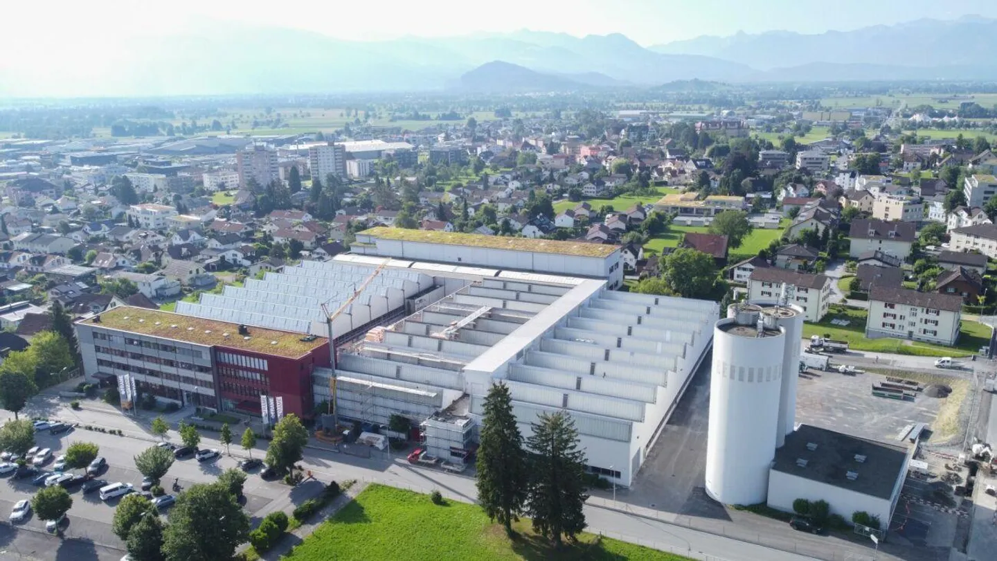 3'763m2 - Spazi di stoccaggio, logistica o produzione di prima classe - Foto 1 di 12