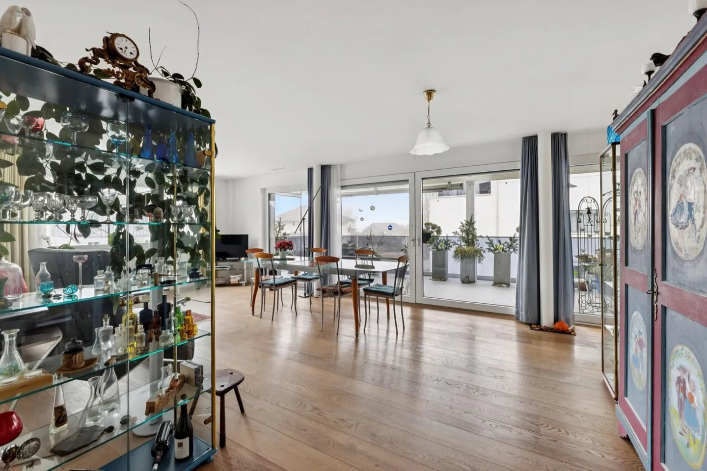 Modernes 4.5 Zimmer Apartment - Foto 4 von 10