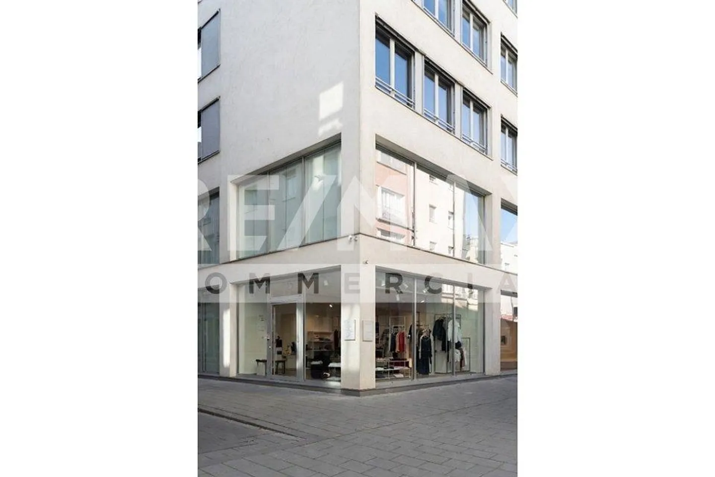 Top Commercial Space in Zurich Oberland! - Photo 2 of 4