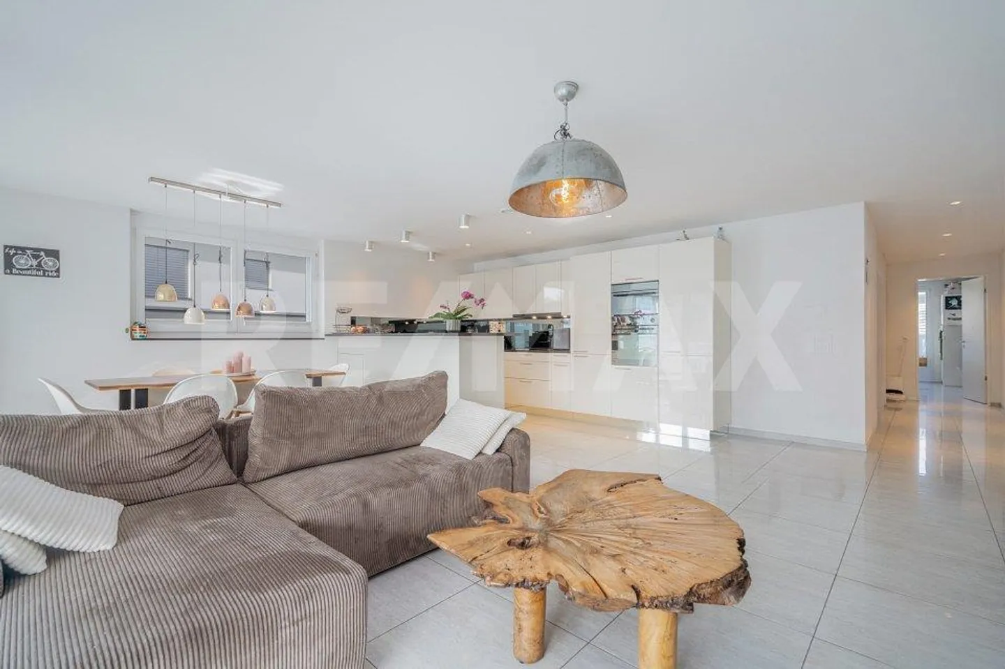 Licht, Raum und Komfort – zeitgemäss wohnen, grosszügig leben - Foto 6 di 13