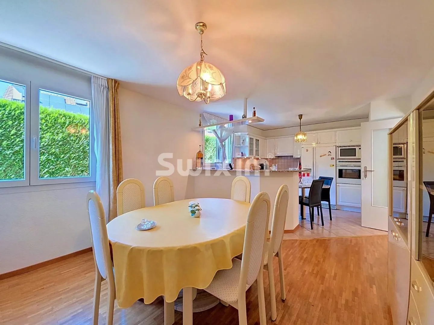 FAMILIENHAUS MIT SCHWIMMBAD - Foto 4 von 8