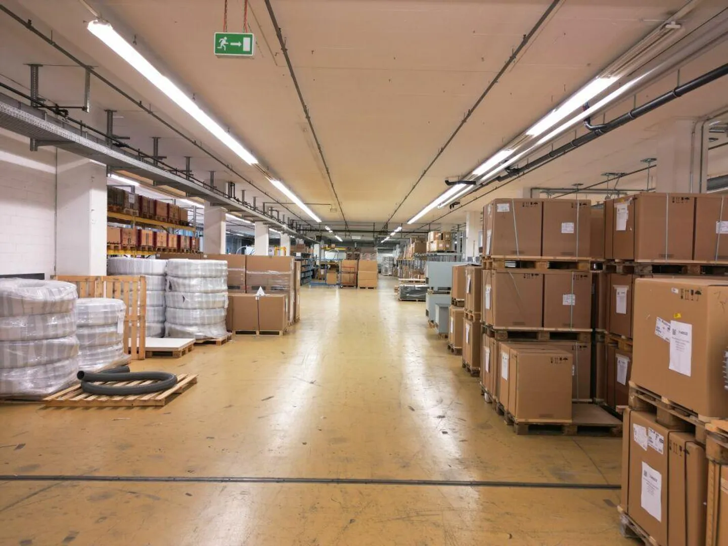 3'763m2 - Spazi di stoccaggio, logistica o produzione di prima classe - Foto 11 di 12