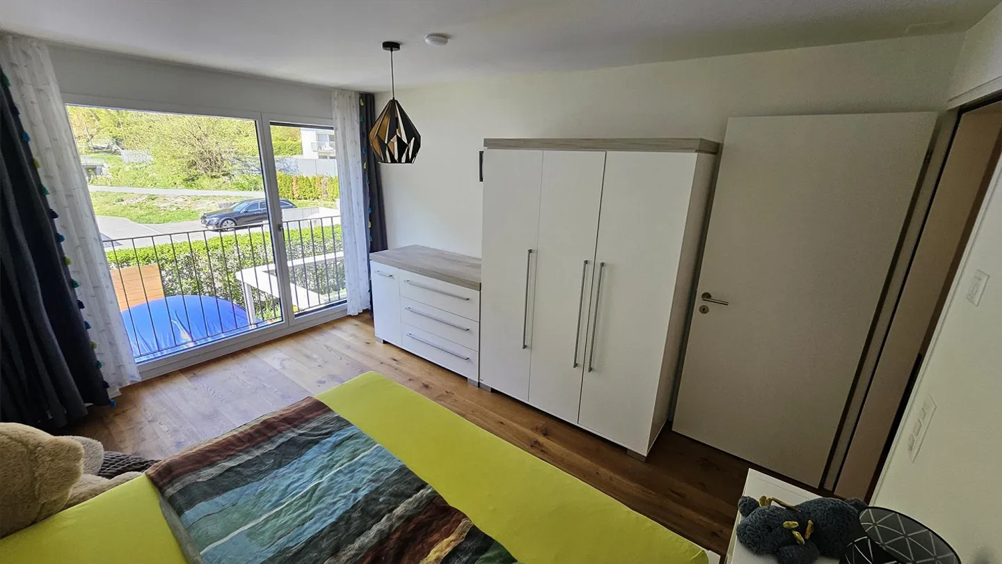 Casa bifamiliare 5.5 stanze quasi nuova - Foto 2 di 13