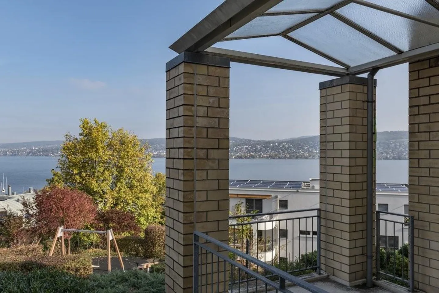 Ihr Parkplatz mitten in Thalwil - Photo 1 sur 1