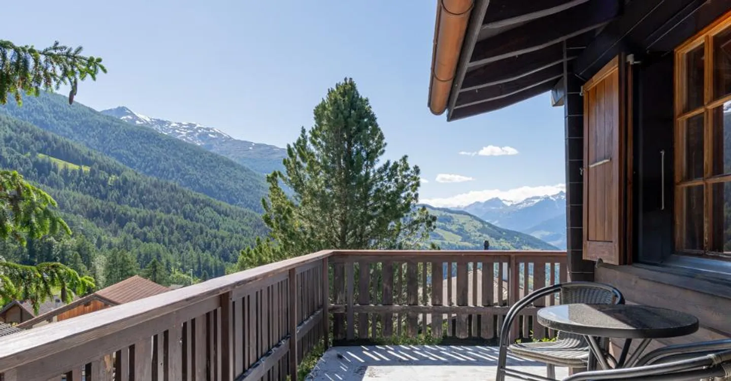 Chalet de vacances charmant avec beaucoup d'ambiance à Bürchen - Photo 1 sur 6