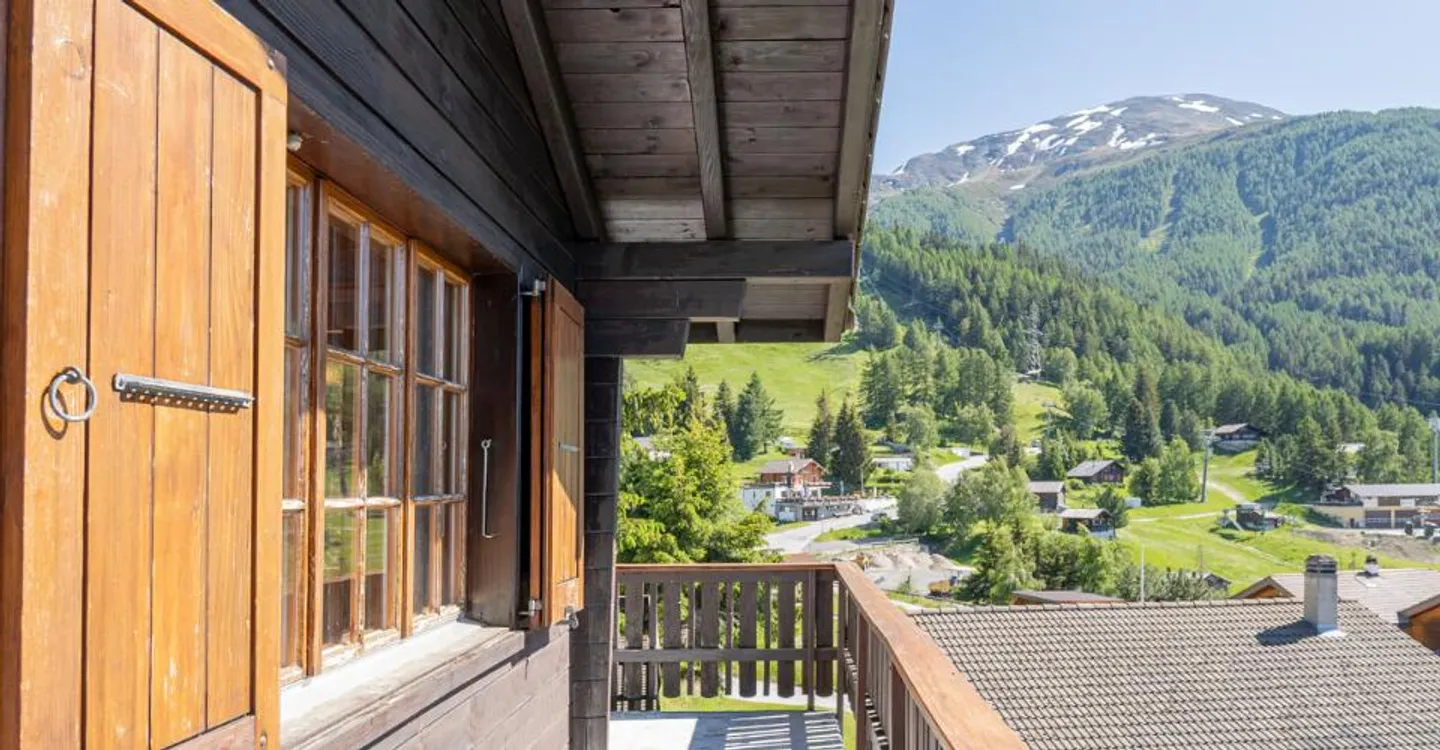 Chalet de vacances charmant avec beaucoup d'ambiance à Bürchen - Photo 2 sur 6