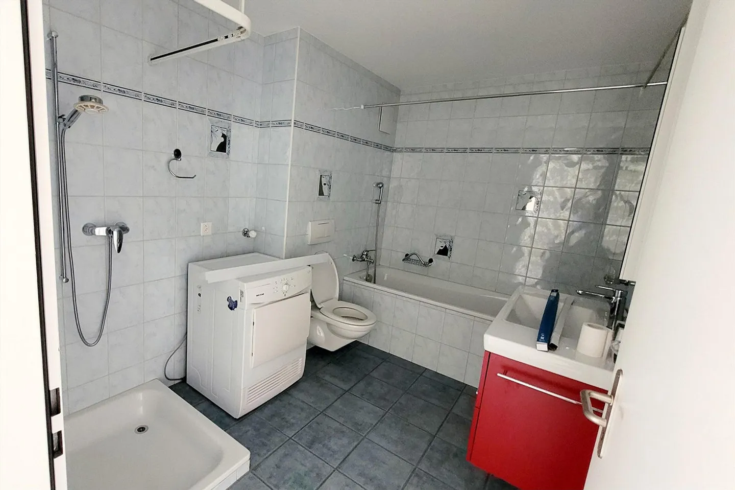 Appartement lumineux et attrayant de 3,5 pièces de 86 m2 - Photo 6 sur 9