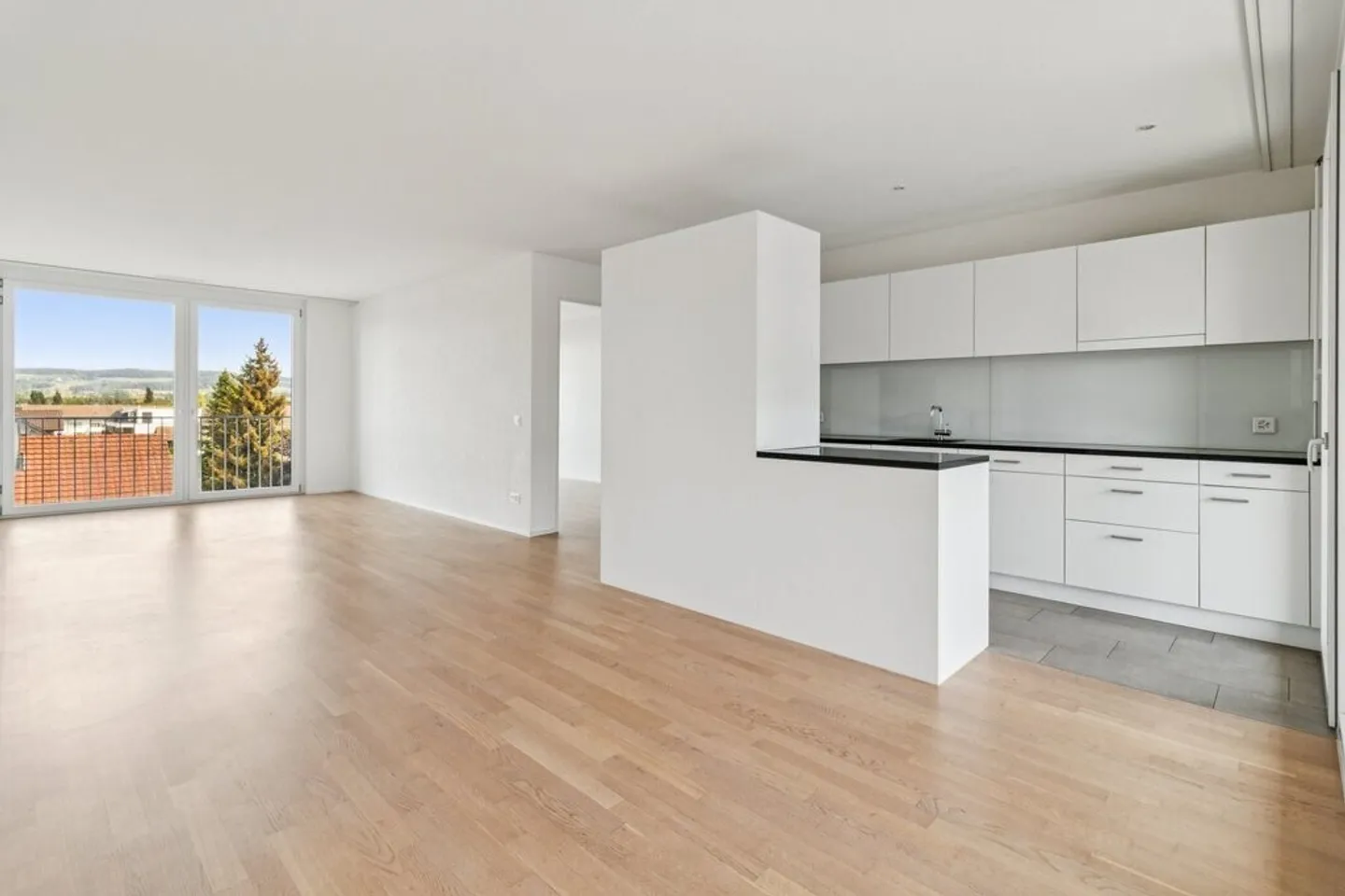 Here ends your apartment search - Photo 2 of 7