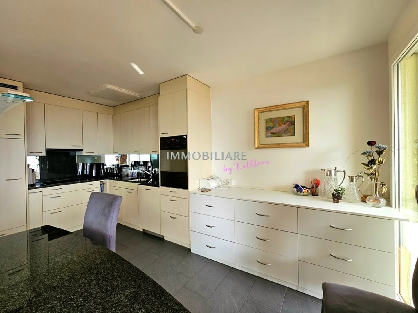 Duplex: 2 large terraces, garden share, lake view, pool, primary residence - Photo 5 of 13