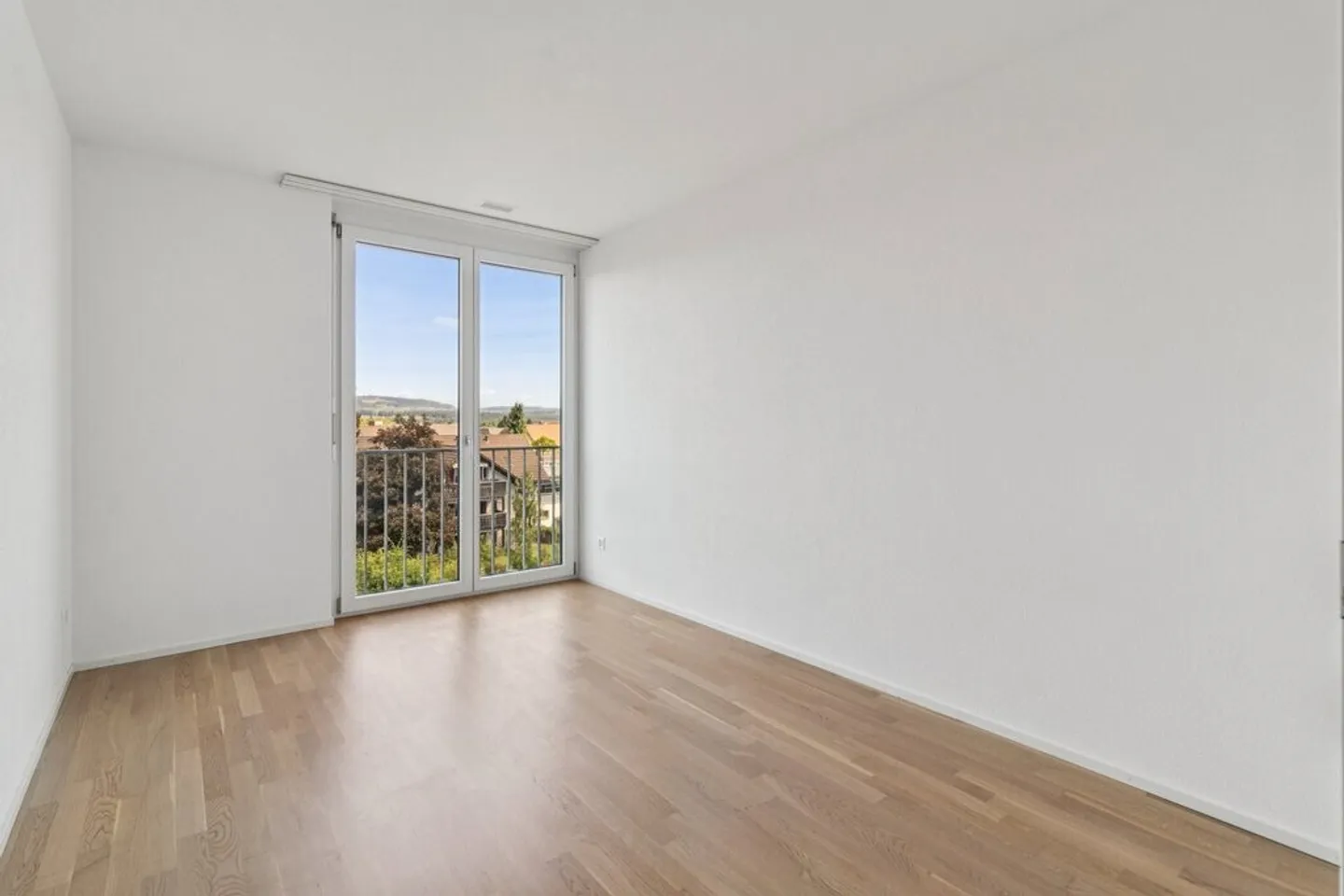 Here ends your apartment search - Photo 3 of 7