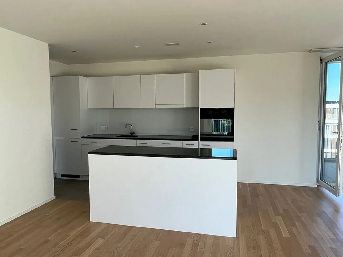 Here ends your apartment search - Photo 4 of 7