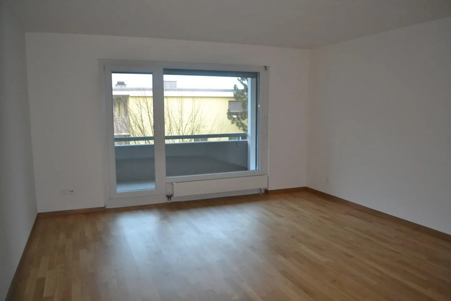 Moderne Wohnung in Zumikon - Foto 2 von 6