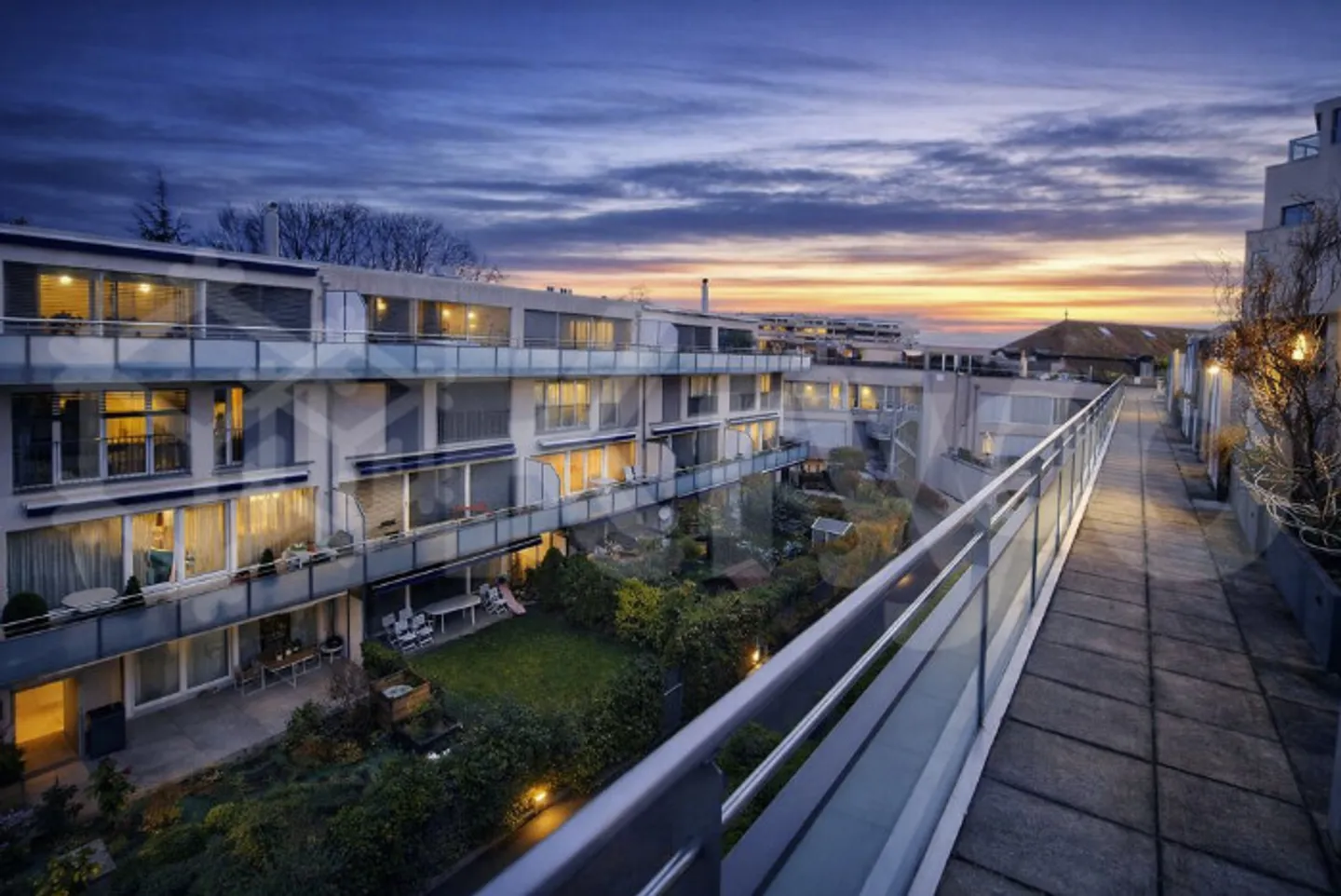 Prächtige 6-Zimmer-Wohnung im 2. Stock in Versoix - Photo 1 of 6